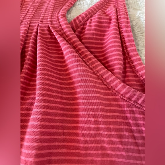 Lululemon Yogi Everyday Tank - Picture 9 of 12